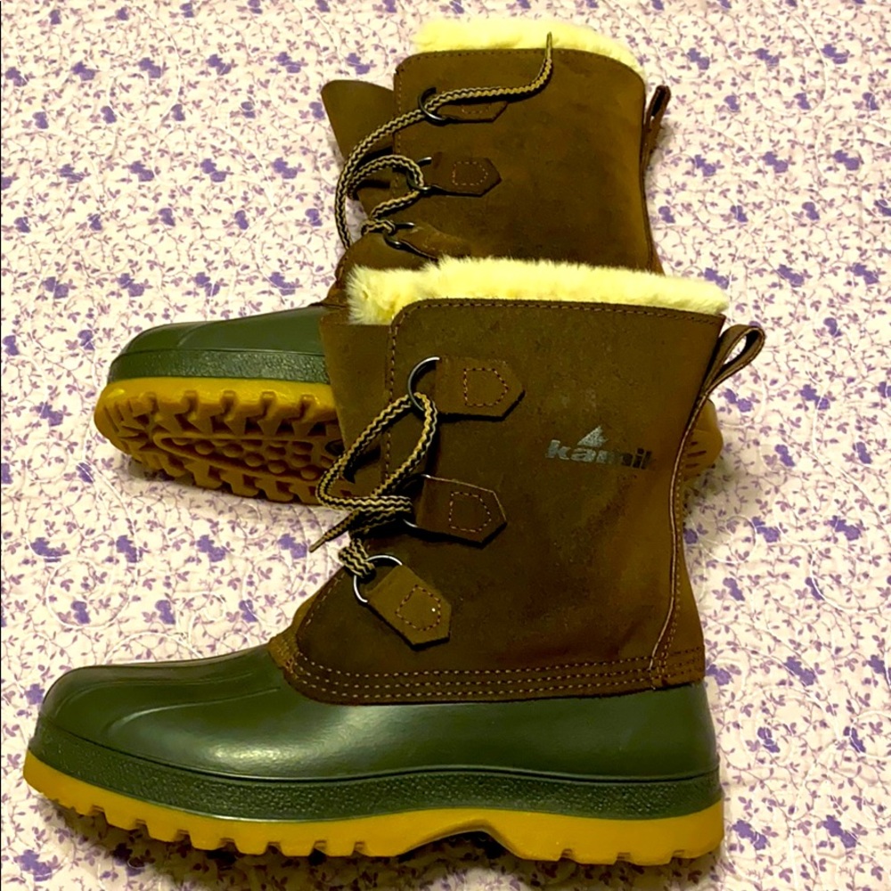 Women’s Kamik winter boots sz 9